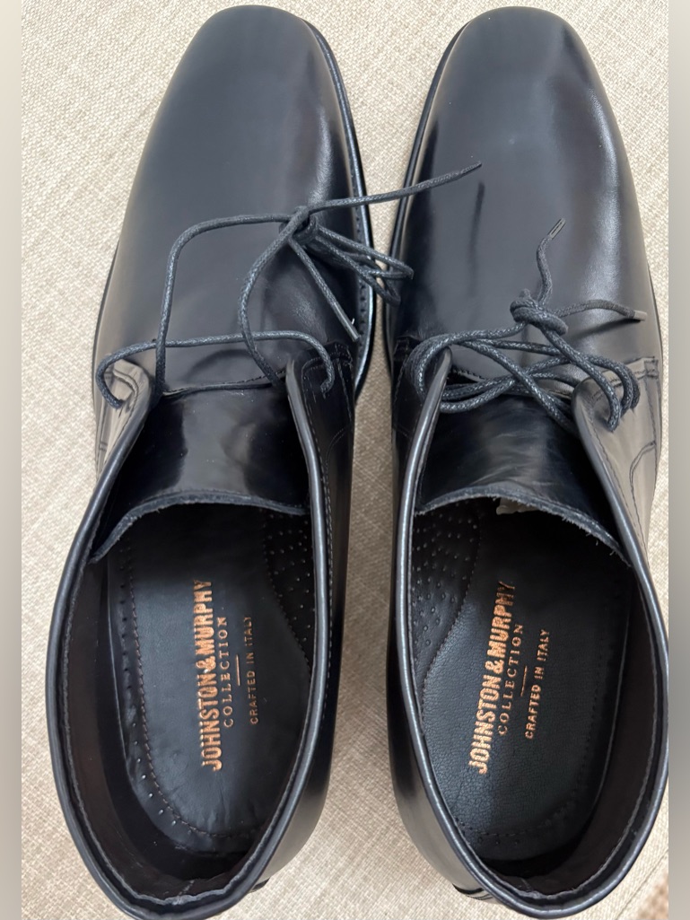 Johnston & Murphy Black Leather Men’s Chukka Boots
